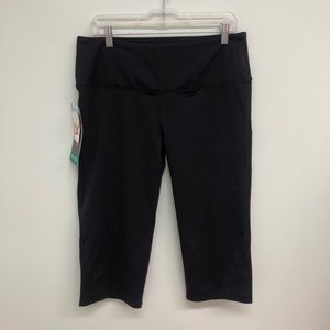Kirkland | Women's Yoga Capri | Black | Various Sizes